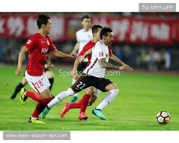 奥德加德中场掌控节奏，持续策动进攻